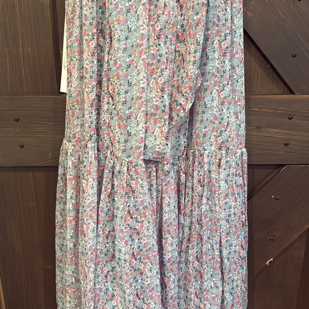ASTR the Label Eartha Floral Maxi Dress in Blue & Pink Multi Ditsy. Size Medium - Picture 12 of 12